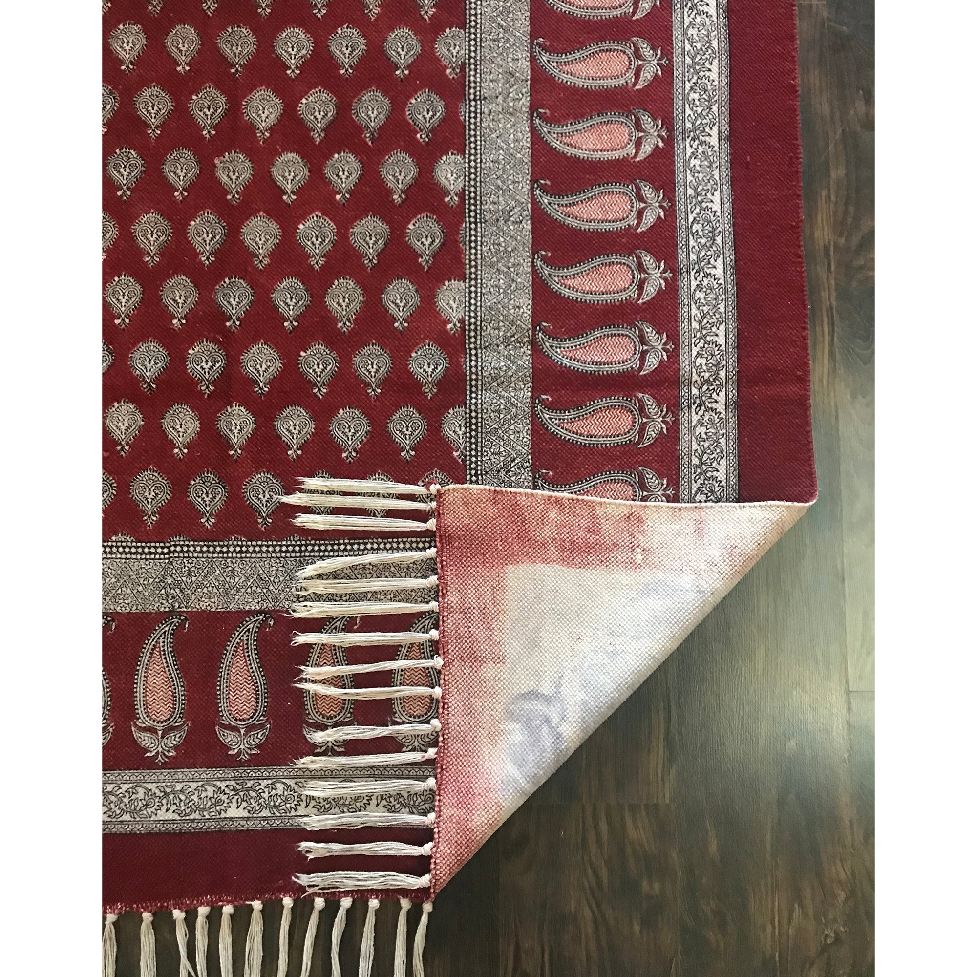 Traditional Paisley Jaal & Border Hand-block Print Rug - Red White - Image 5