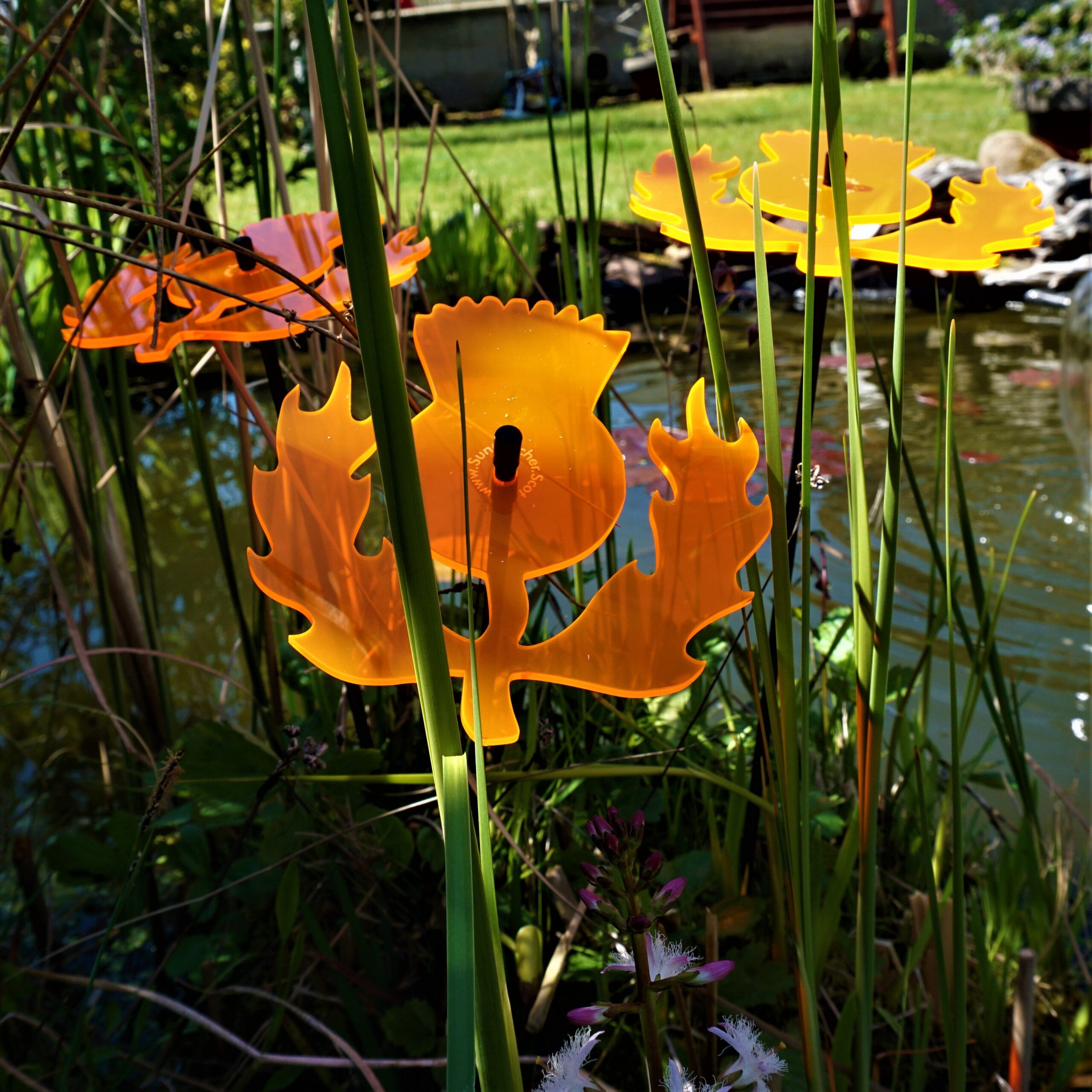 Large Garden Decor Ornaments Set of 3 'Scottish Thistles' - Image 7