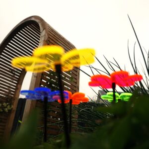 Small Garden Décor Ornaments Set of 5 'Daisy'