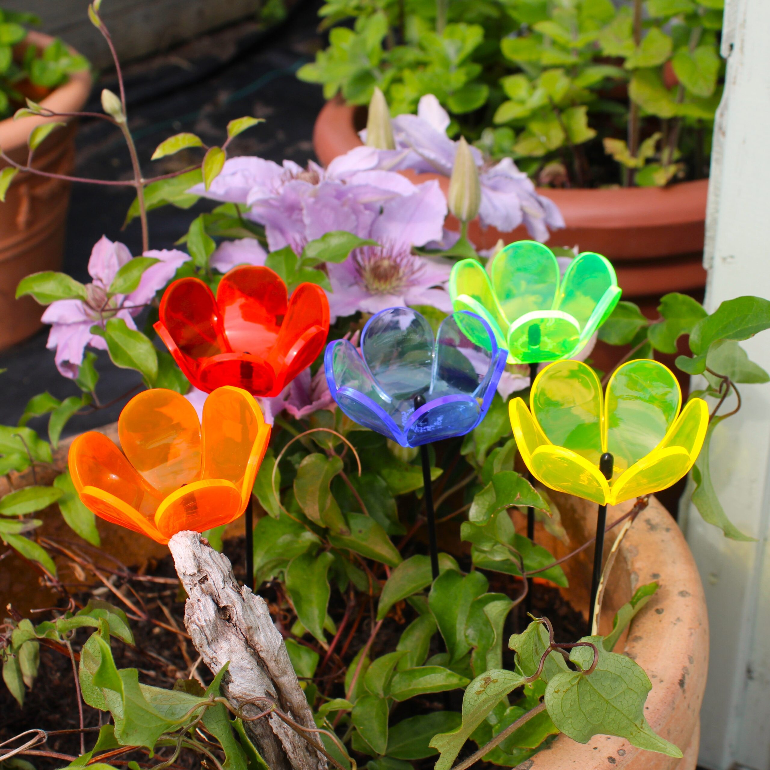 Small SunCatcher Garden Décor Ornament Set of 5 'Tulip' - Image 11