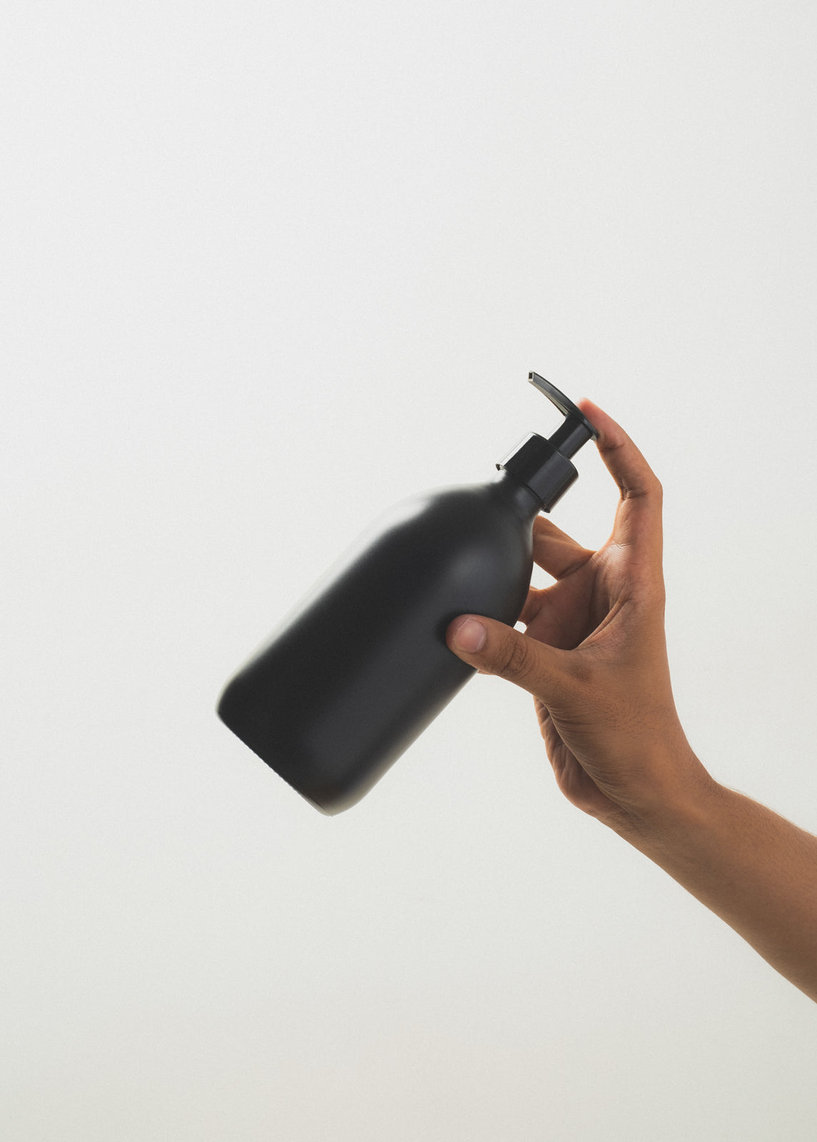 Black Pump Bottle - Image 4