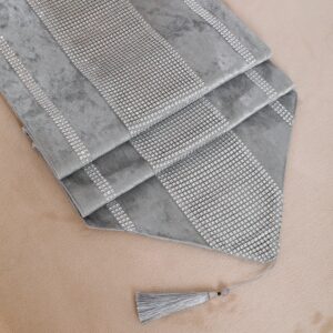 Diamante Crushed Ice Velvet Table Runner (Silver Grey Design 2 - 32x180cm)